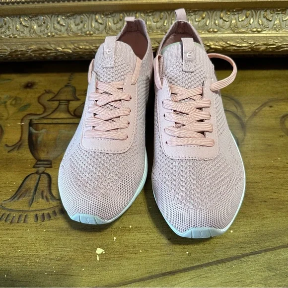 Easy Spirit Tahlor womens Sneaker Shoes Purple Pink Brand New Ladies - Picture 11 of 11